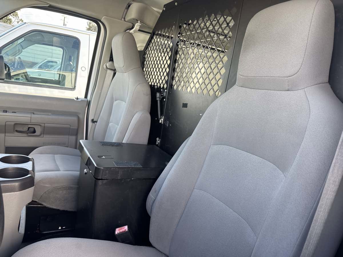 Used 2013 Ford E-150 and Econoline 150 w/ PWR Group image 9