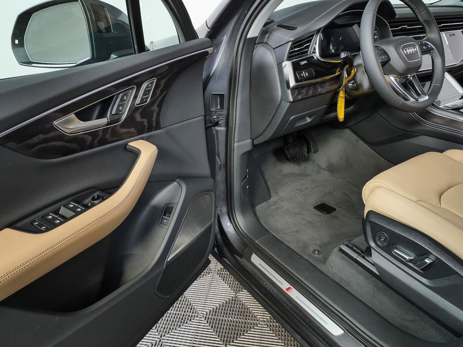 New 2026 Audi Q7 3.0T Prestige AWD/4WD image 9