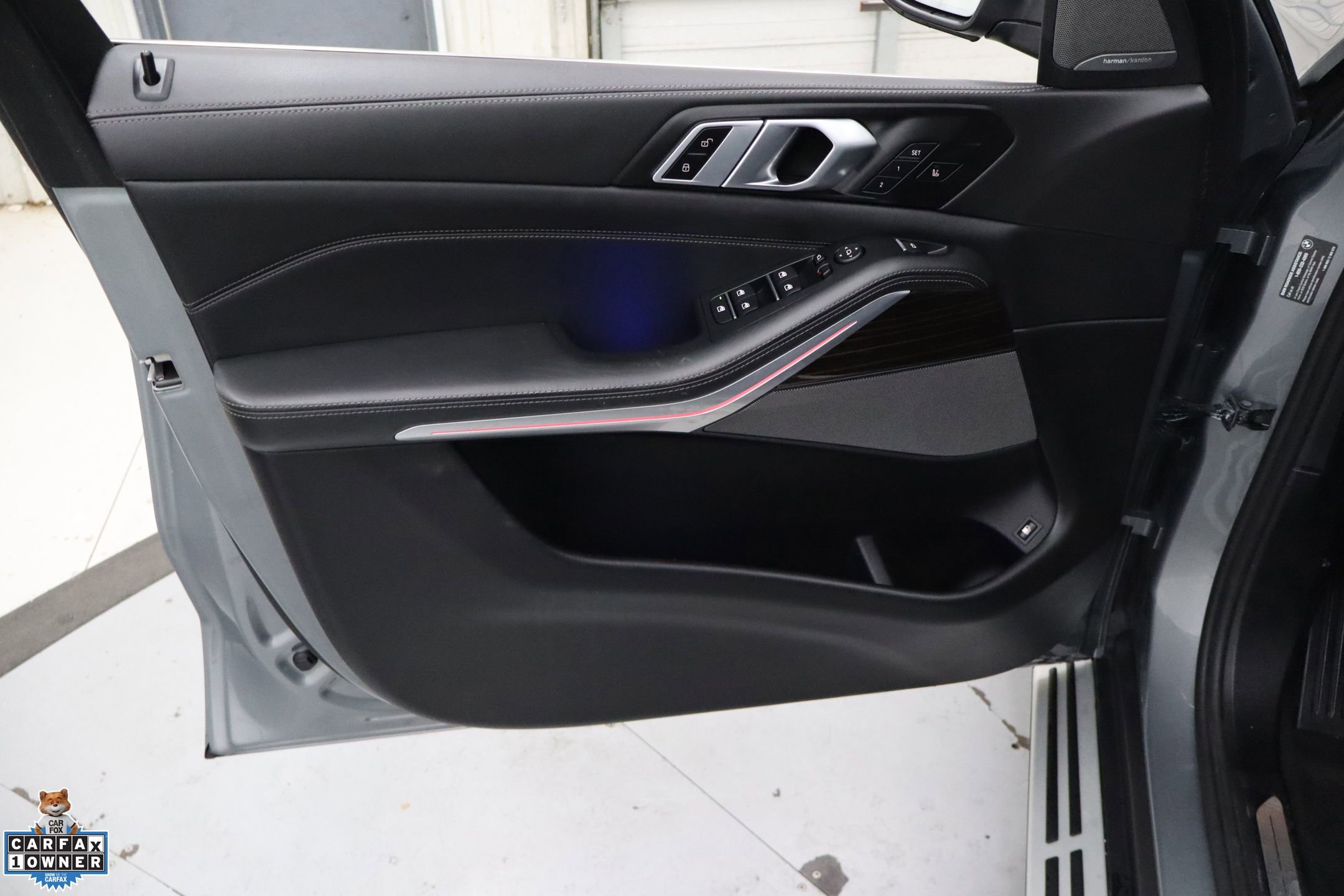 Used 2025 BMW X5 xDrive50e image 14