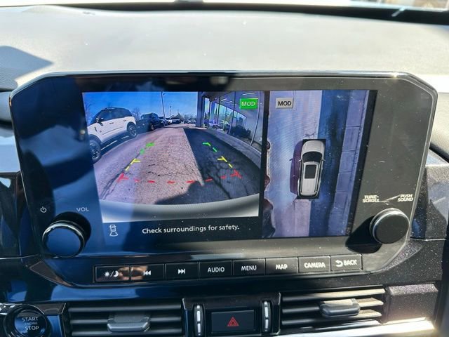 Used 2025 Nissan Pathfinder Platinum AWD/4WD image 42