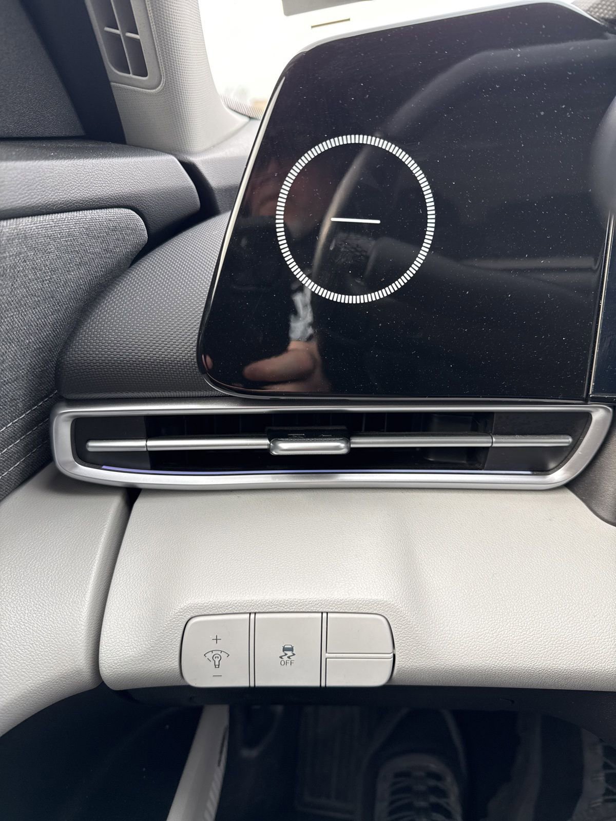 Used 2024 Hyundai Elantra Limited image 13