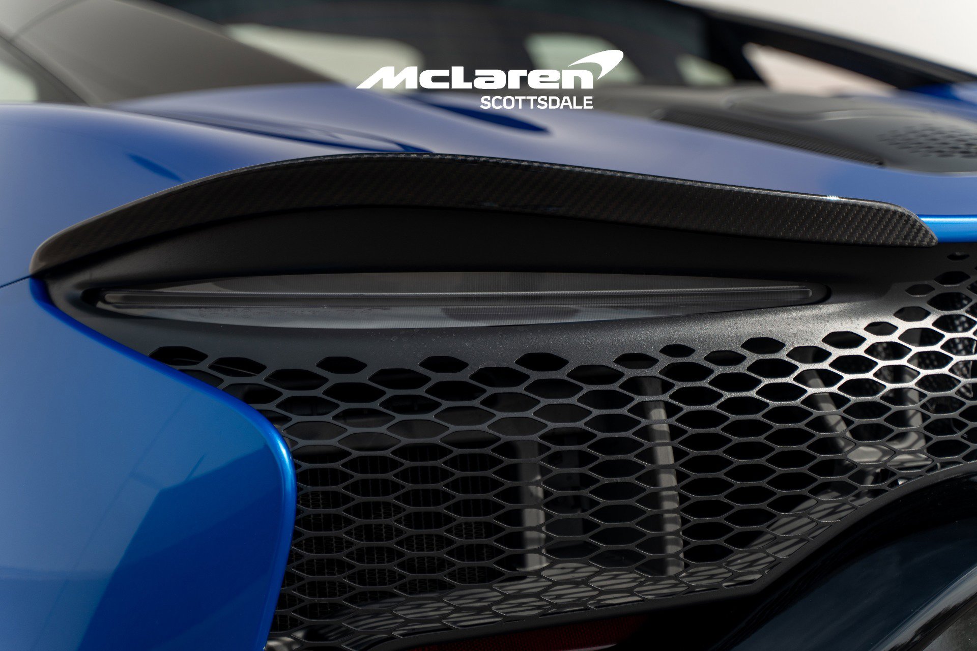 Used 2023 McLaren Artura image 18