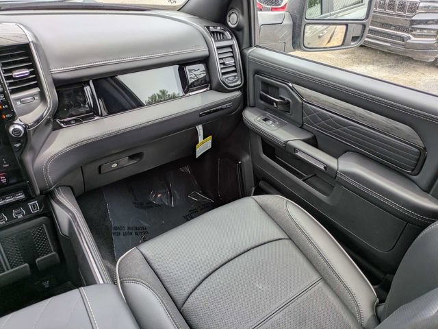 New 2026 RAM 2500 Limited AWD/4WD image 17