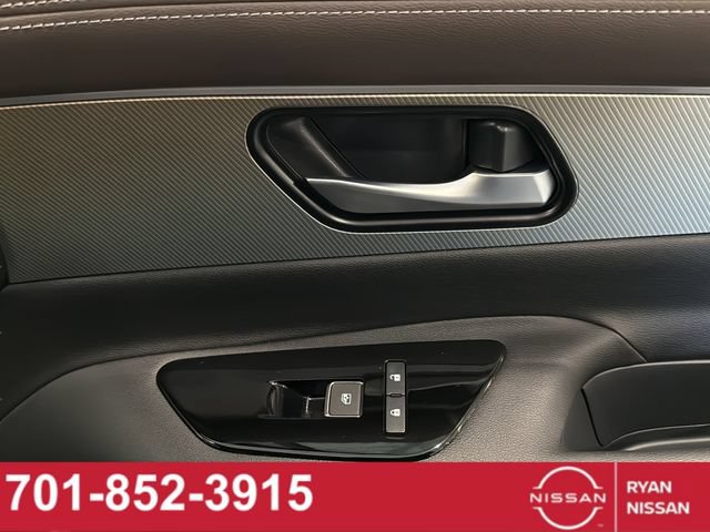 Certified 2025 Nissan Murano Platinum w/ Cargo Package AWD/4WD image 38