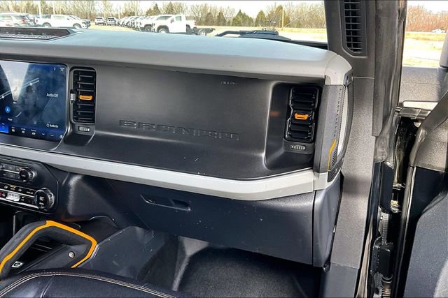 Used 2023 Ford Bronco Badlands image 26