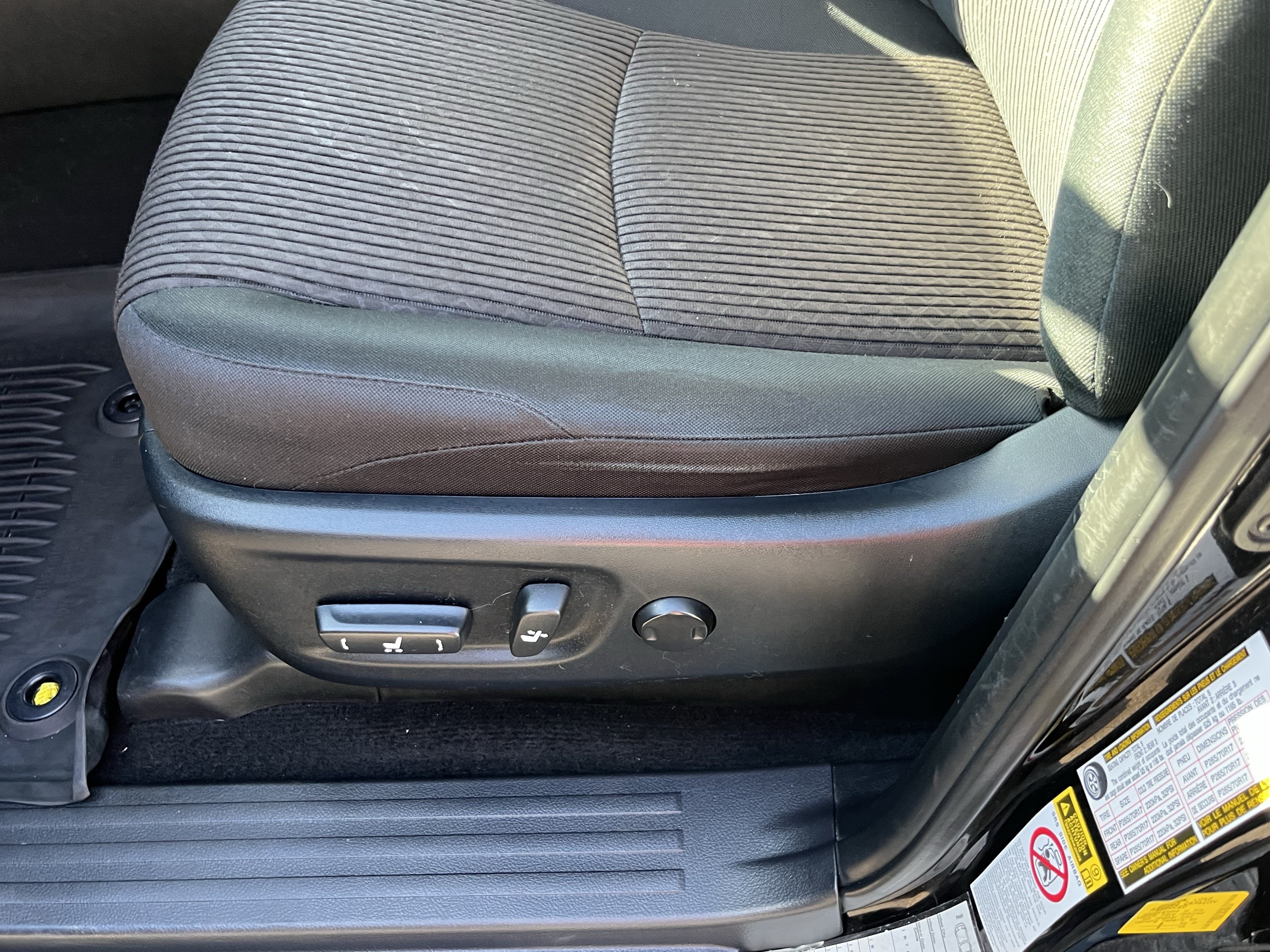 Certified 2019 Toyota 4Runner SR5 AWD/4WD image 18