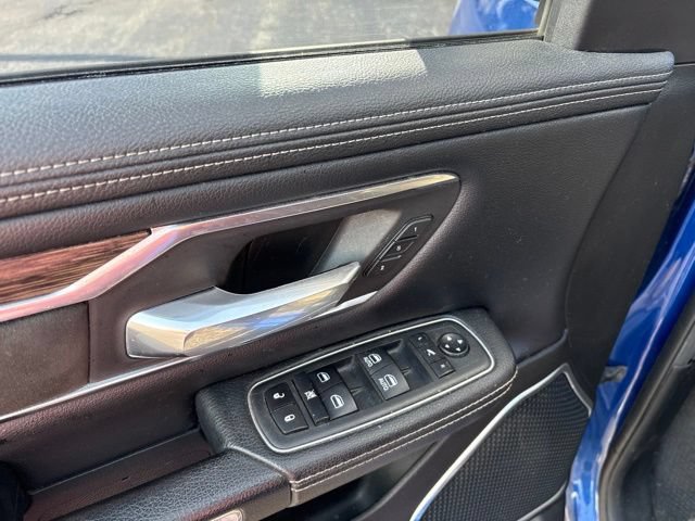 Used 2019 RAM 1500 Laramie AWD/4WD image 13