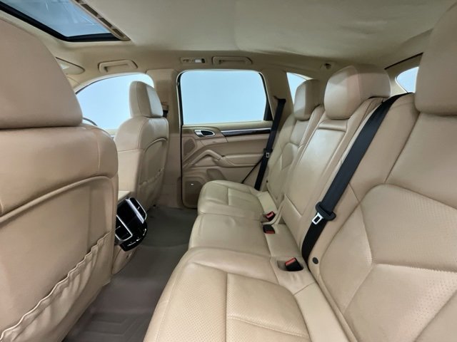 Used 2013 Porsche Cayenne image 8