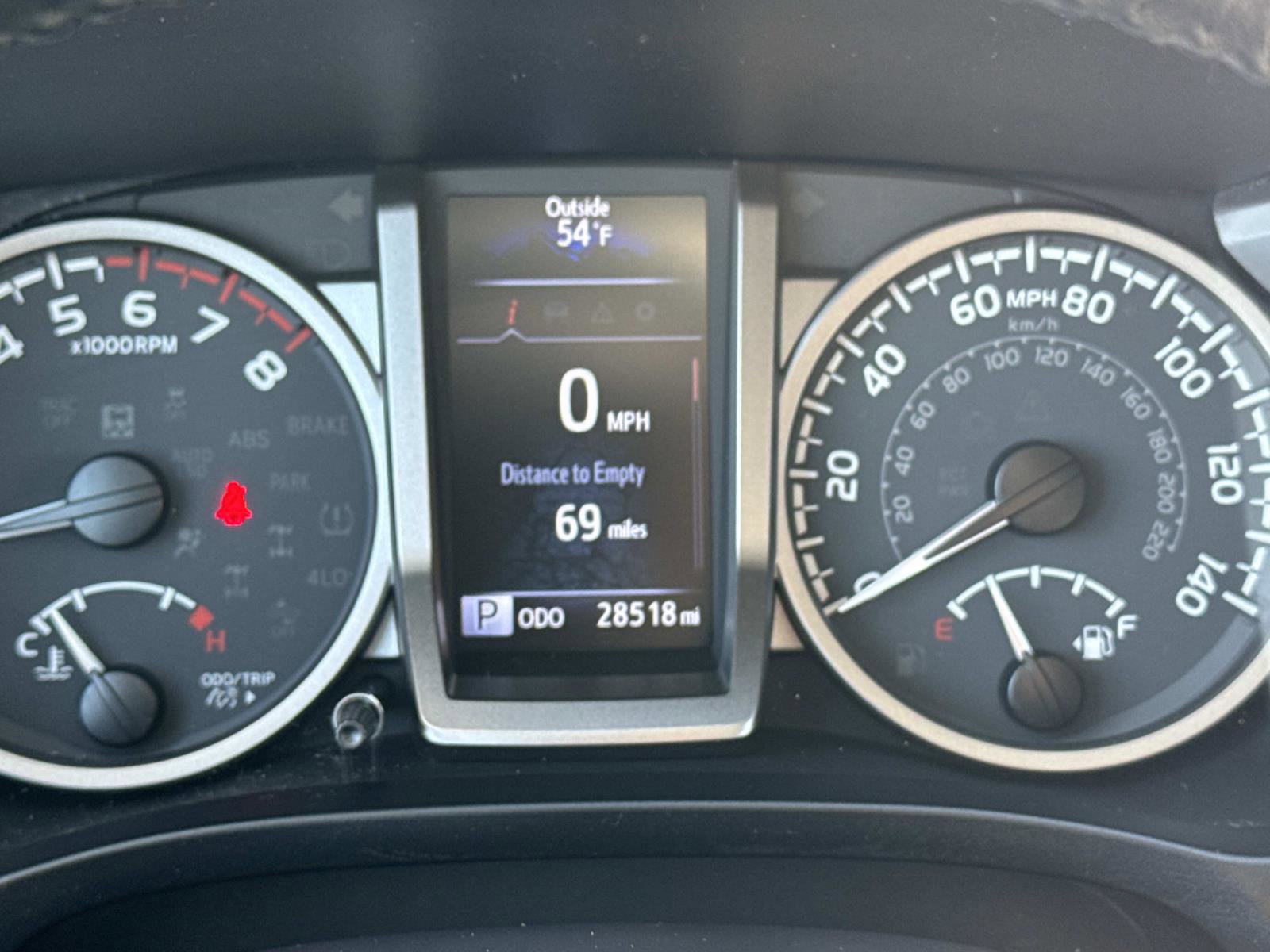 Used 2023 Toyota Tacoma SR5 w/ SR5 Appearance Package image 10