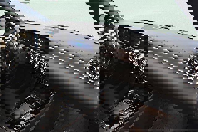 Used 2023 Mercedes-Benz CLA 250 4MATIC image 20