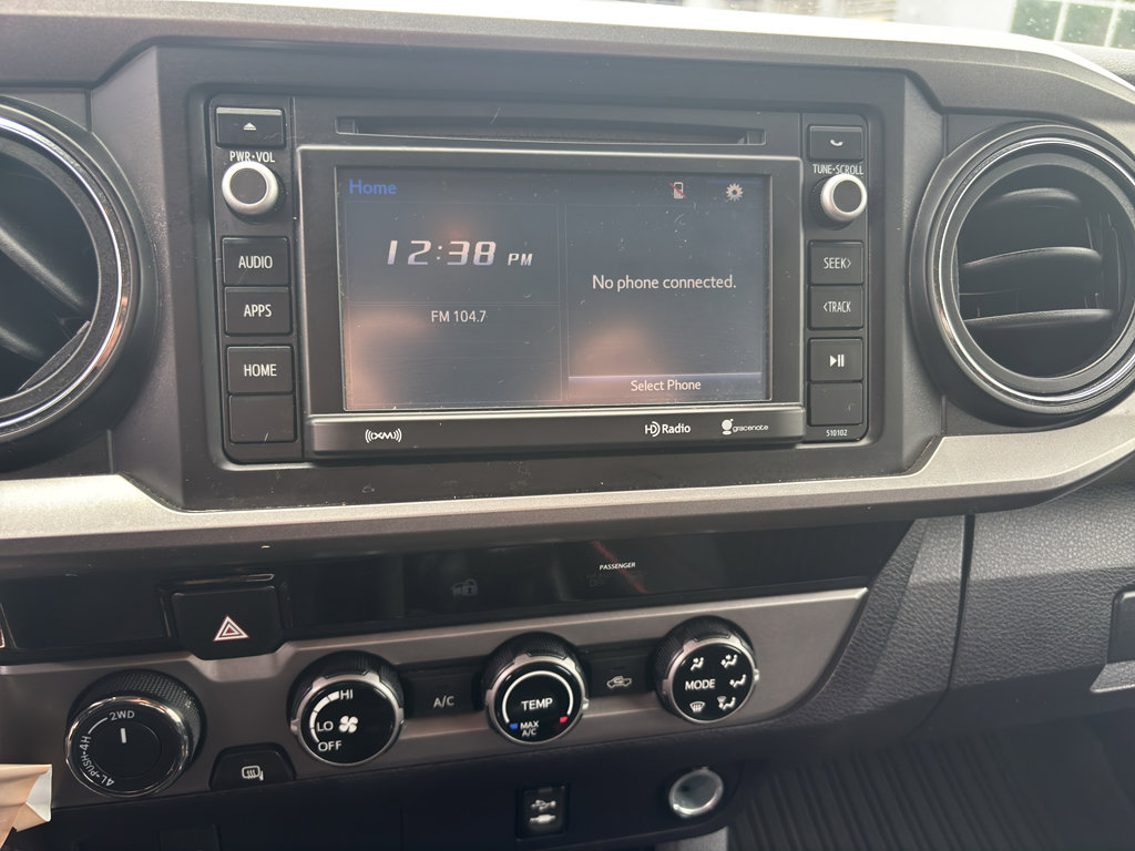 Used 2017 Toyota Tacoma SR5 w/ Tow Package AWD/4WD image 7