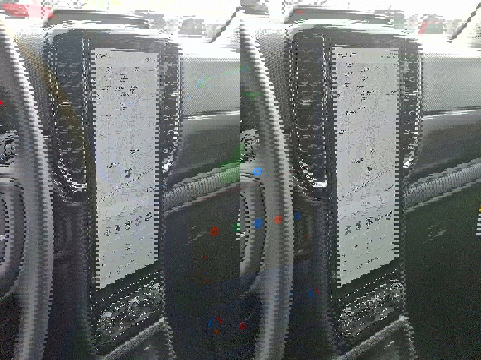 New 2025 Ford Ranger XLT w/ Equipment Group 301A High image 16