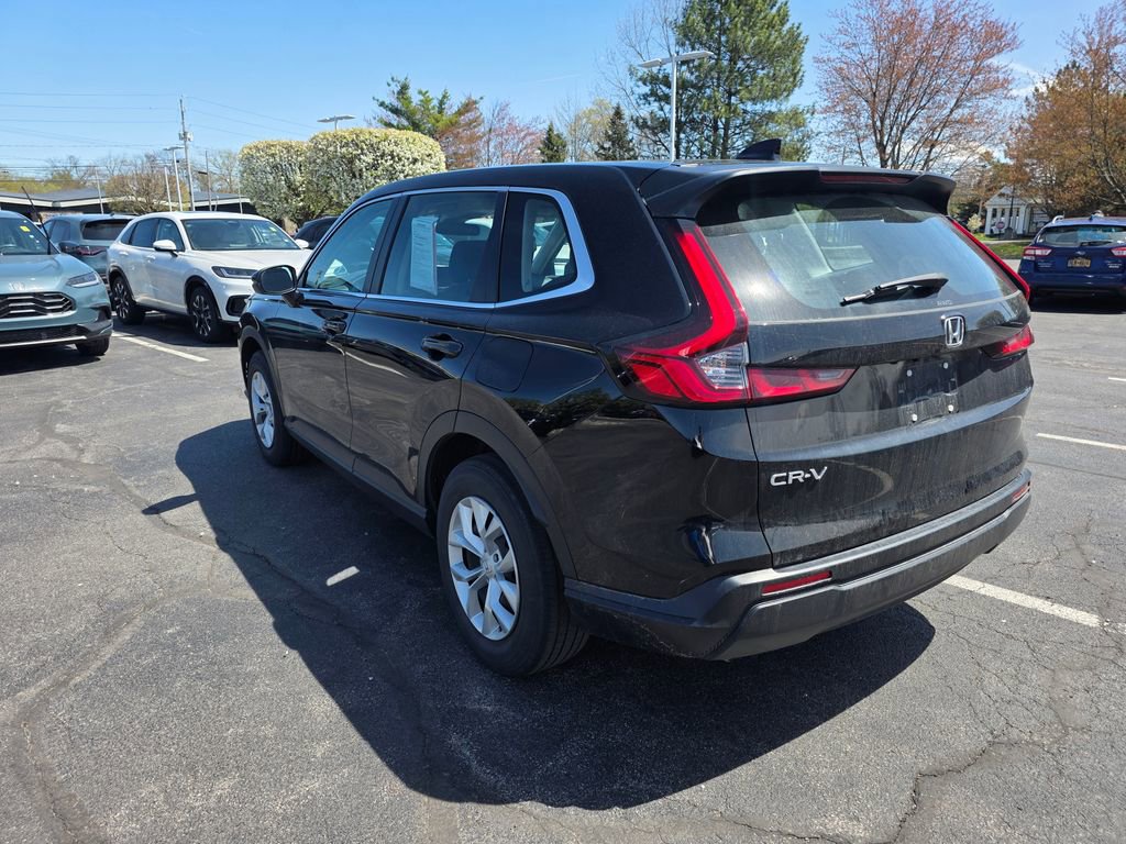Used 2023 Honda CR-V LX image 5