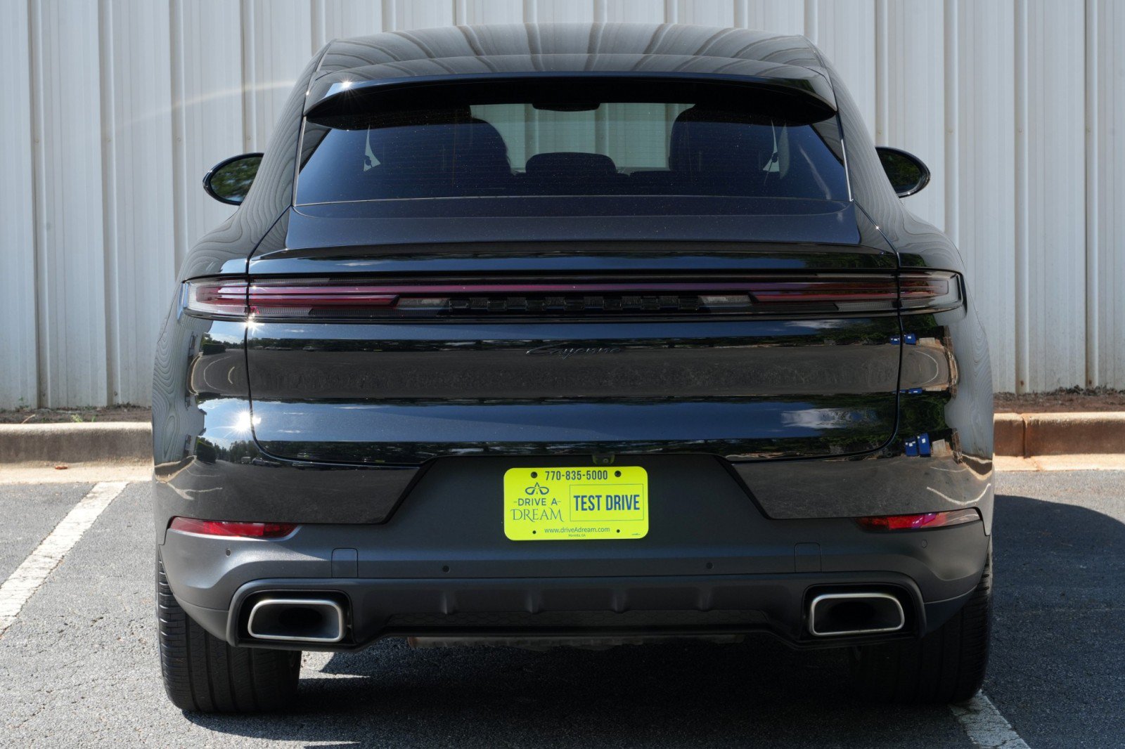 Used 2024 Porsche Cayenne Coupe AWD/4WD image 56