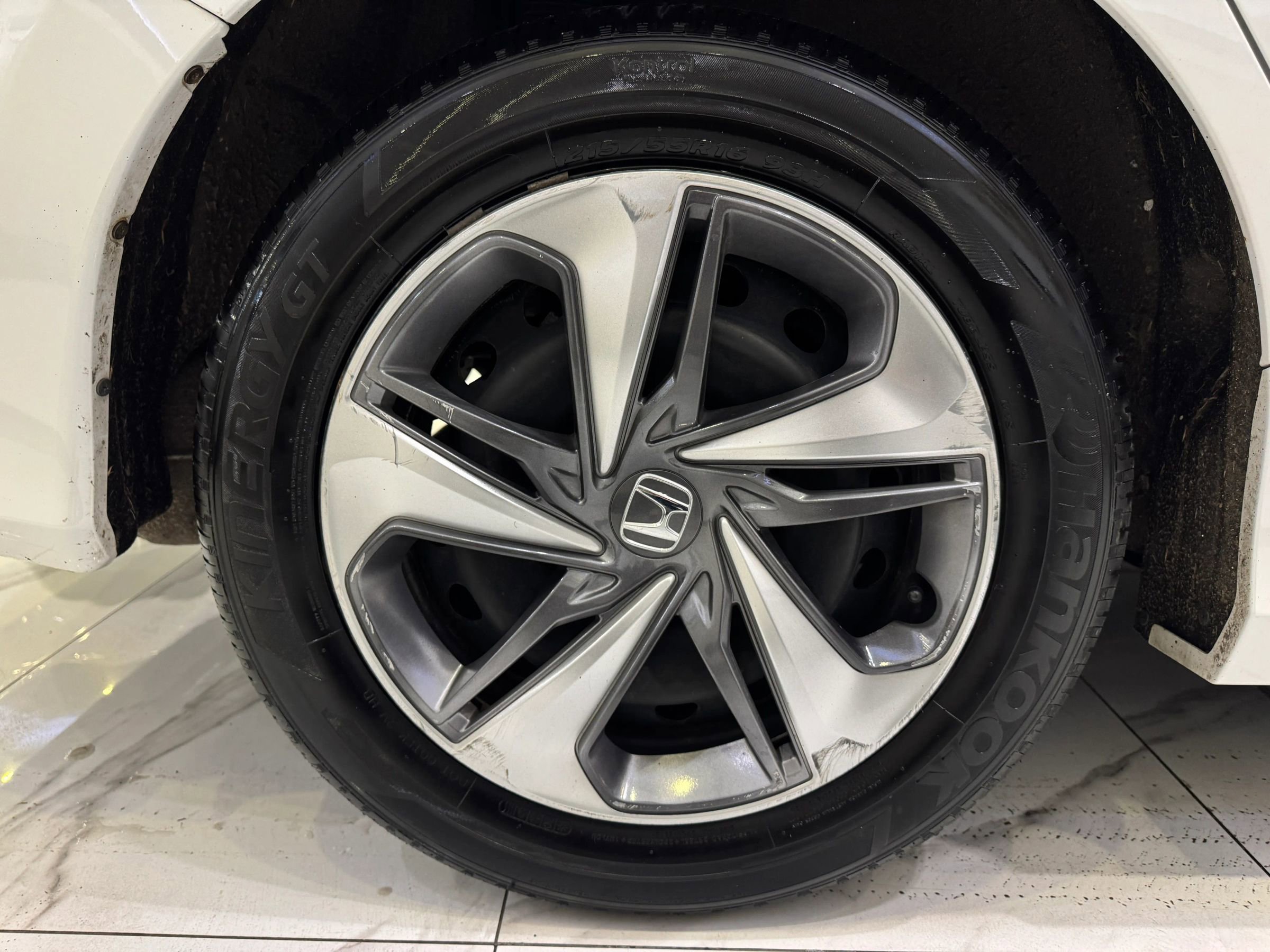 Used 2020 Honda Civic LX image 9