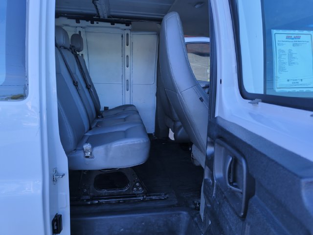Used 2016 Chevrolet Express 2500 RWD image 21