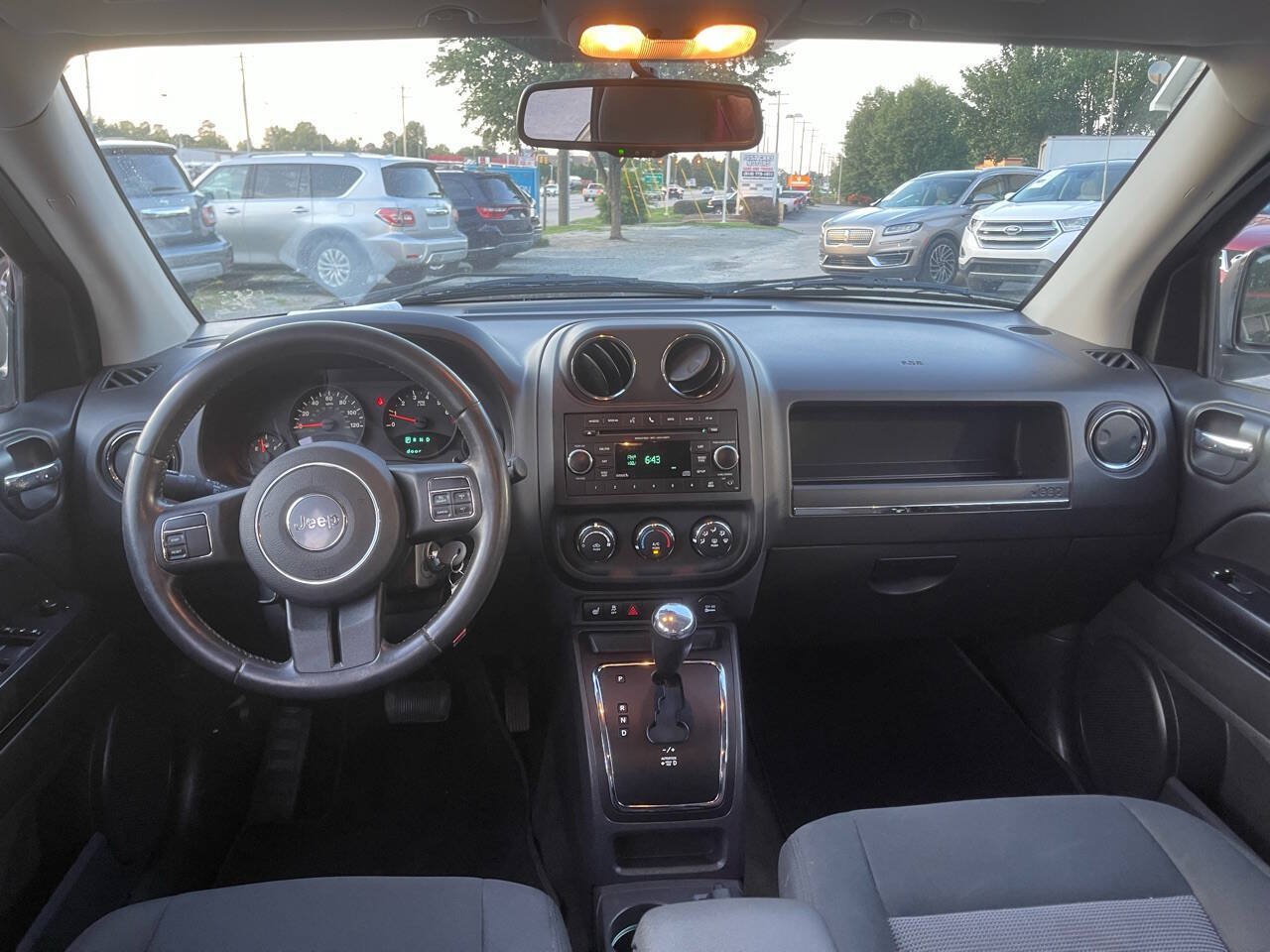 Used 2013 Jeep Compass Latitude AWD/4WD image 20