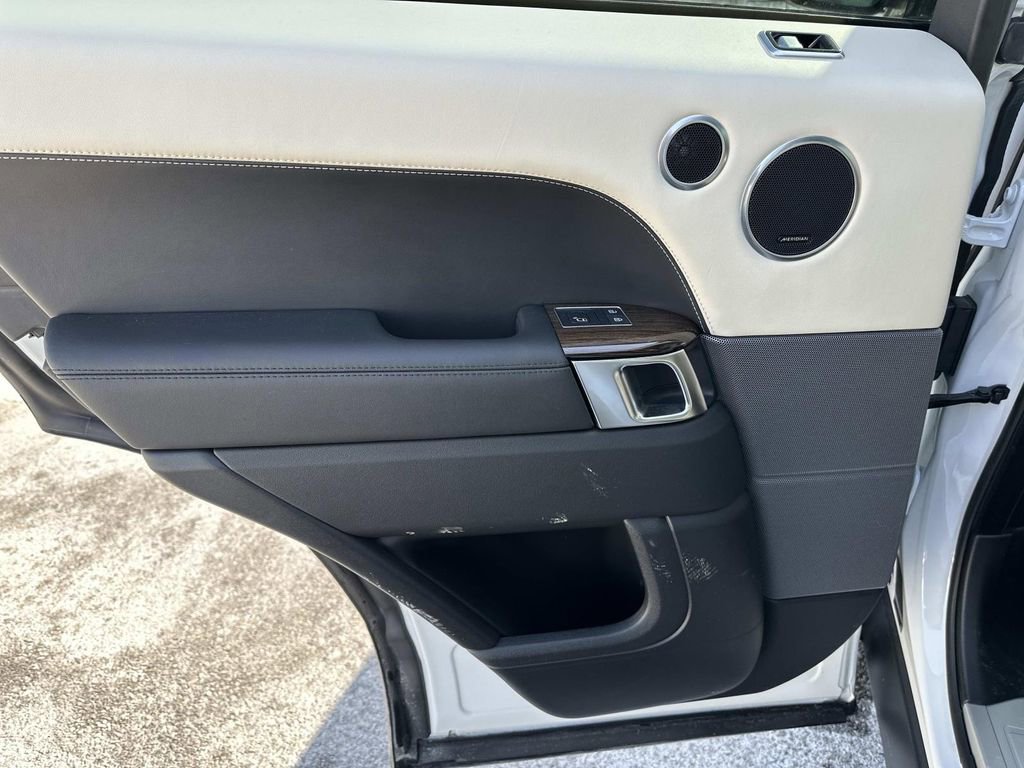 Used 2022 Land Rover Range Rover Sport HSE Dynamic image 30