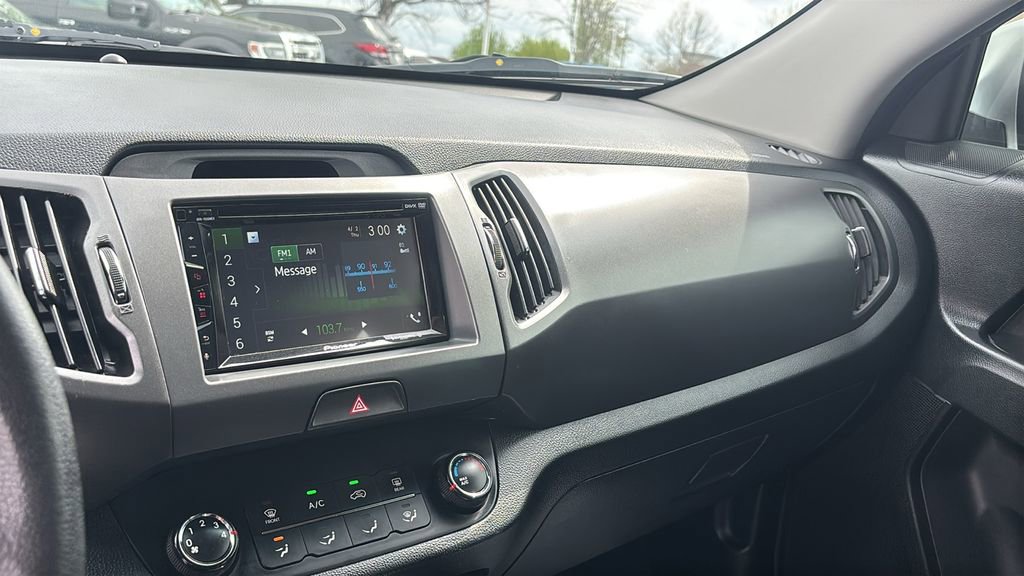 Used 2012 Kia Sportage LX w/ Convenience Pkg image 20