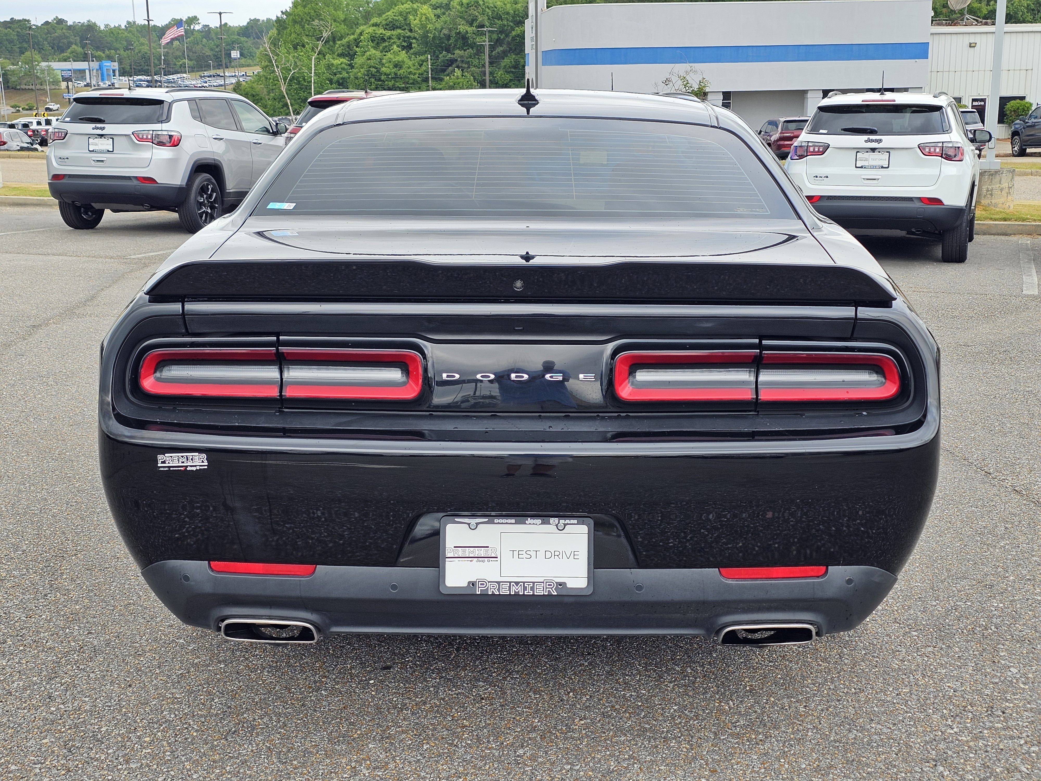 Used 2022 Dodge Challenger GT w/ Plus Package RWD image 10