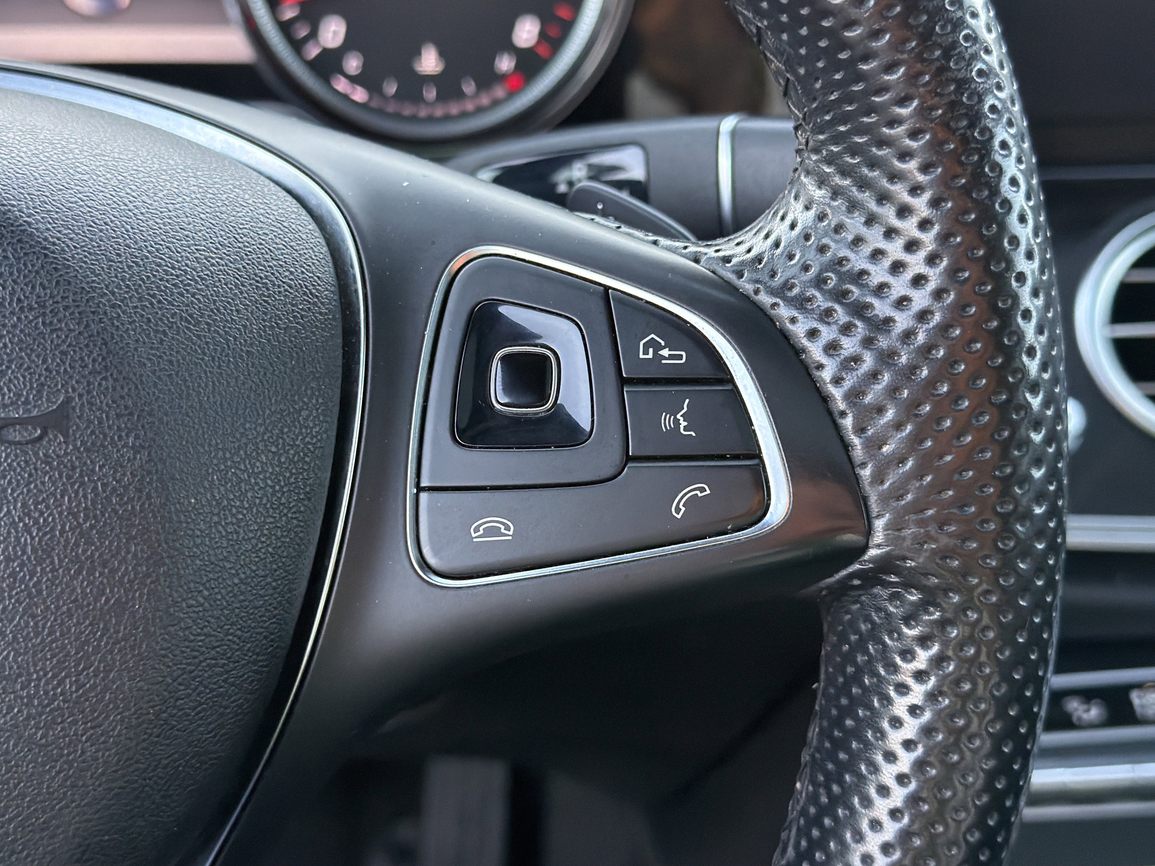 Used 2017 Mercedes-Benz E 300 w/ Premium 2 Package image 27