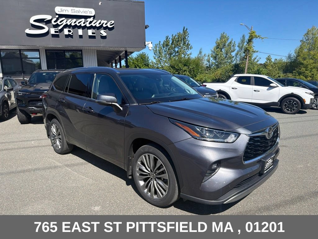 Used 2021 Toyota Highlander Platinum AWD/4WD image 9