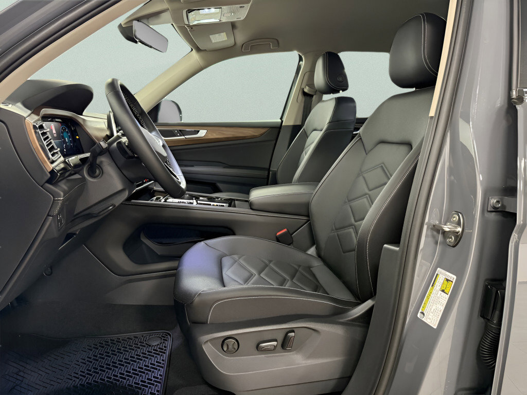 New 2026 Volkswagen Atlas SE image 18