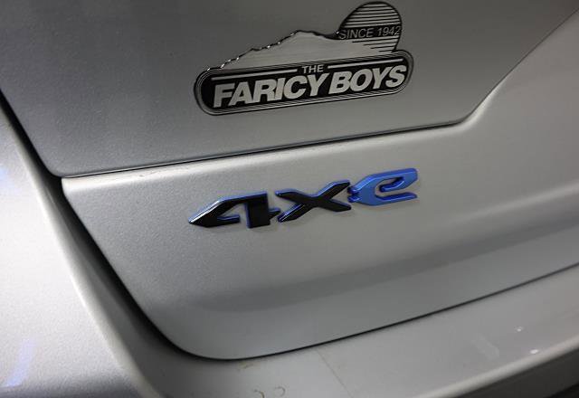 Used 2024 Jeep Grand Cherokee Trailhawk w/ Luxury Tech Group III image 8