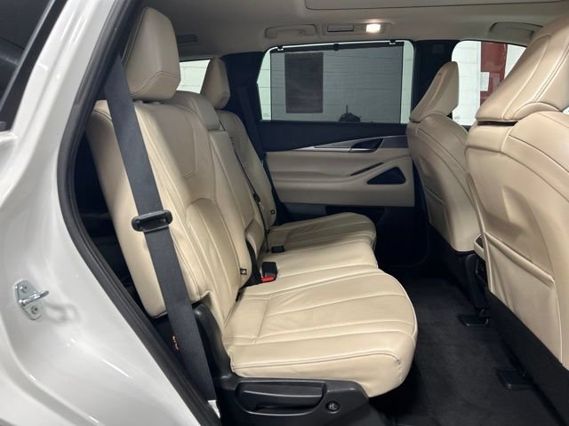Used 2024 INFINITI QX60 Luxe AWD/4WD image 18