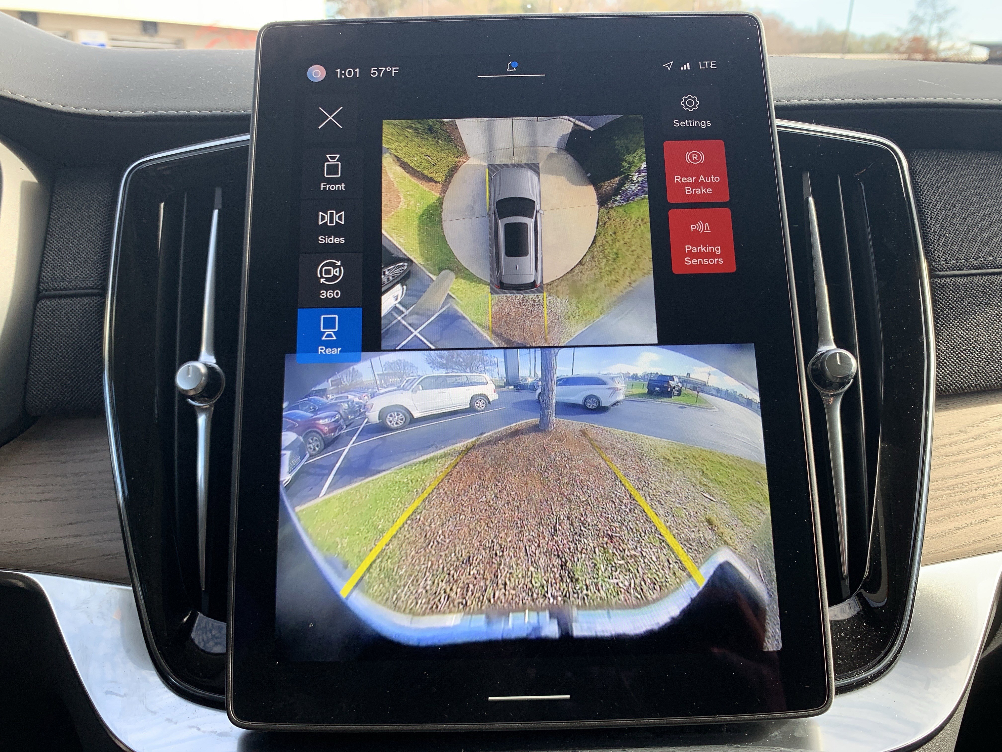 Used 2025 Volvo XC90 B6 Plus image 25