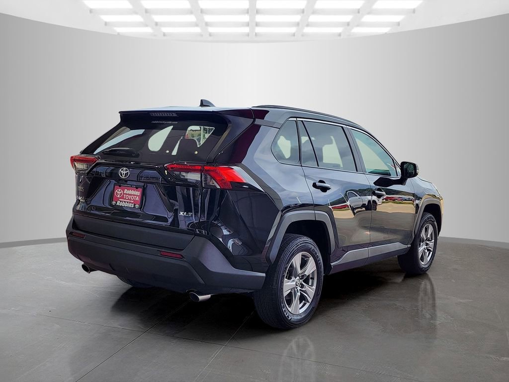 Used 2024 Toyota RAV4 XLE image 5