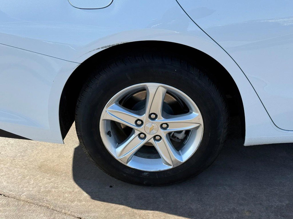 Used 2023 Chevrolet Malibu LT image 6