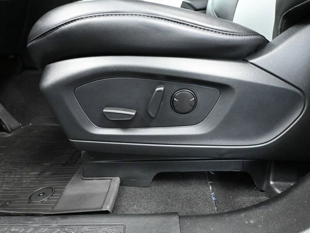 Used 2024 Ford Explorer XLT w/ XLT Sport Appearance Package image 23