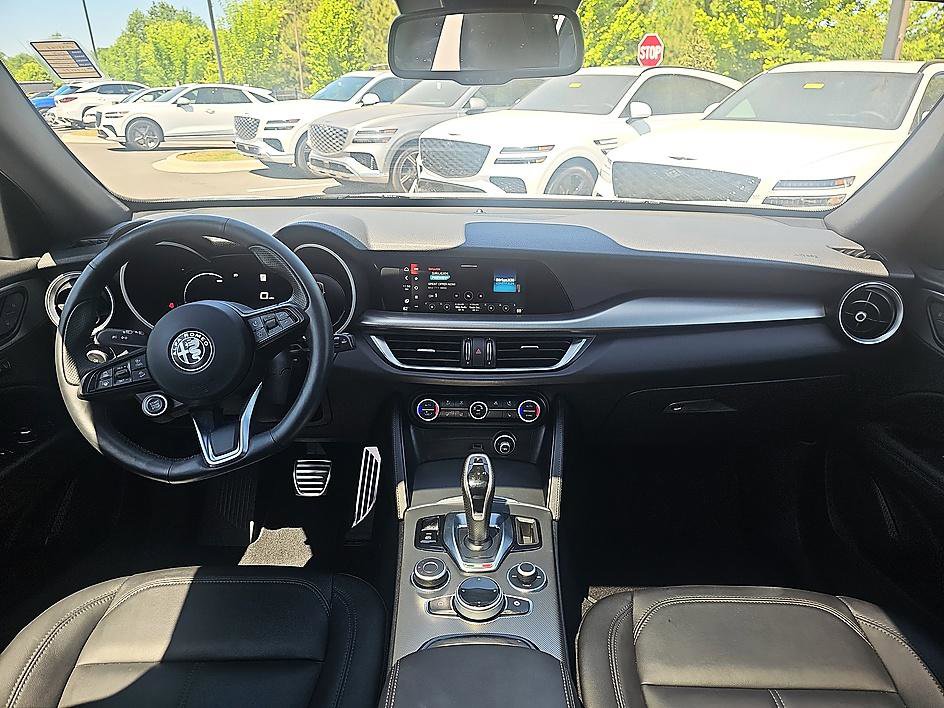 Used 2024 Alfa Romeo Stelvio Ti w/ Active Assist Plus Package image 36