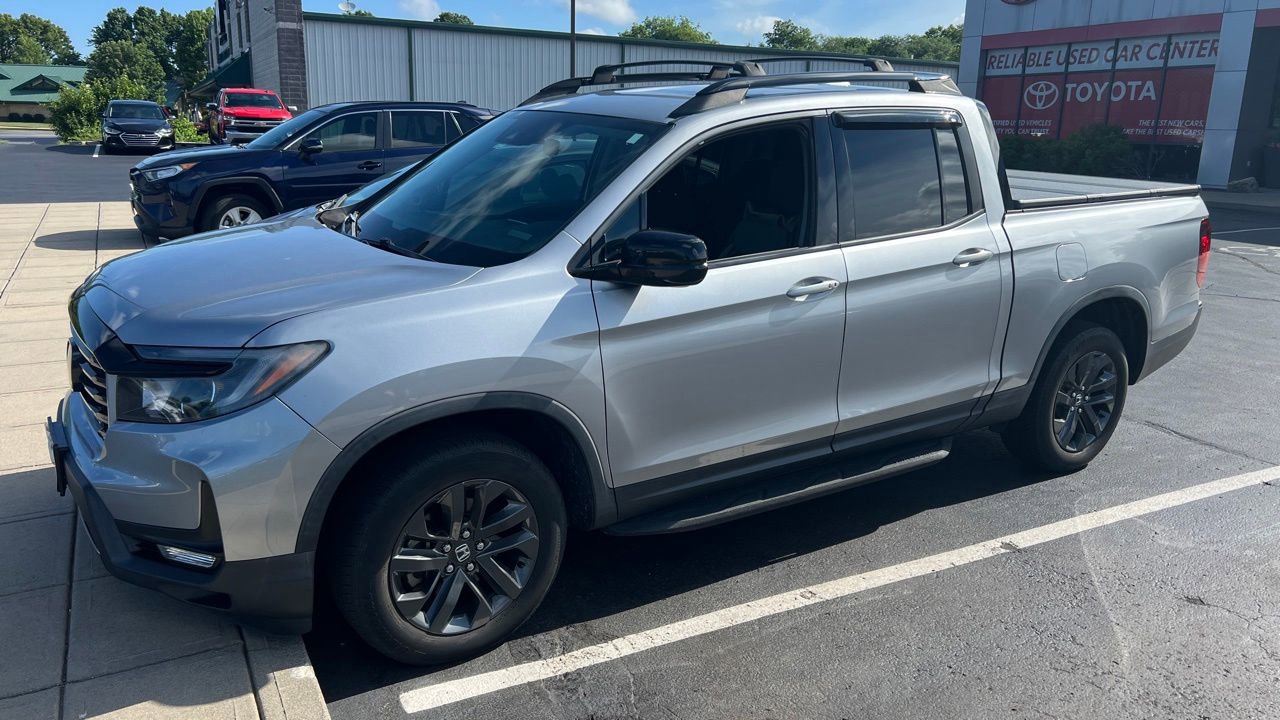 Used 2021 Honda Ridgeline Sport image 2