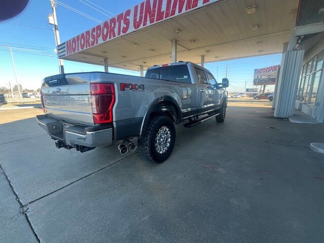 Used 2022 Ford F350 Lariat w/ Chrome Package image 4