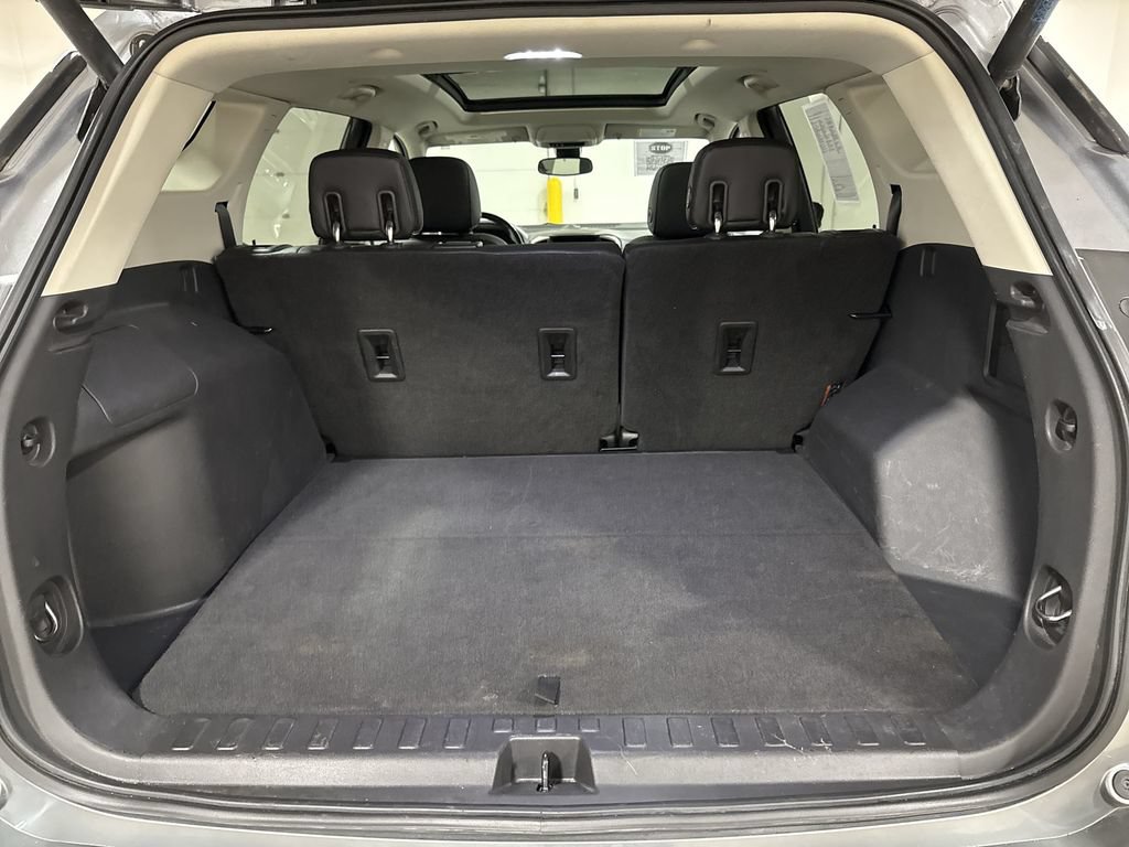 Used 2020 GMC Terrain Denali w/ Denali Premium Package FWD image 25