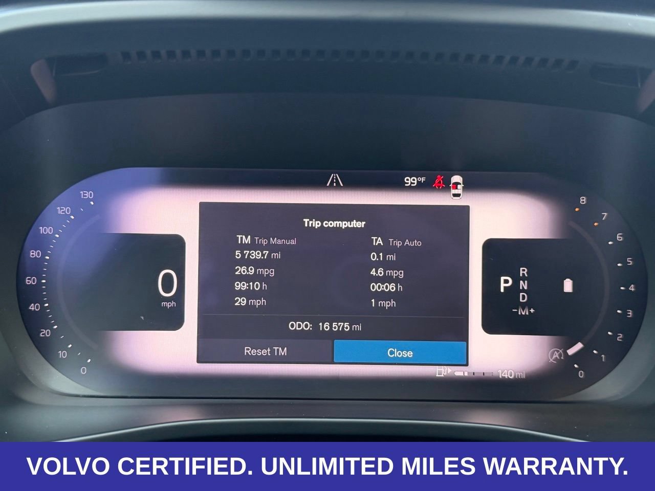 Certified 2024 Volvo XC40 B5 Plus AWD/4WD image 18