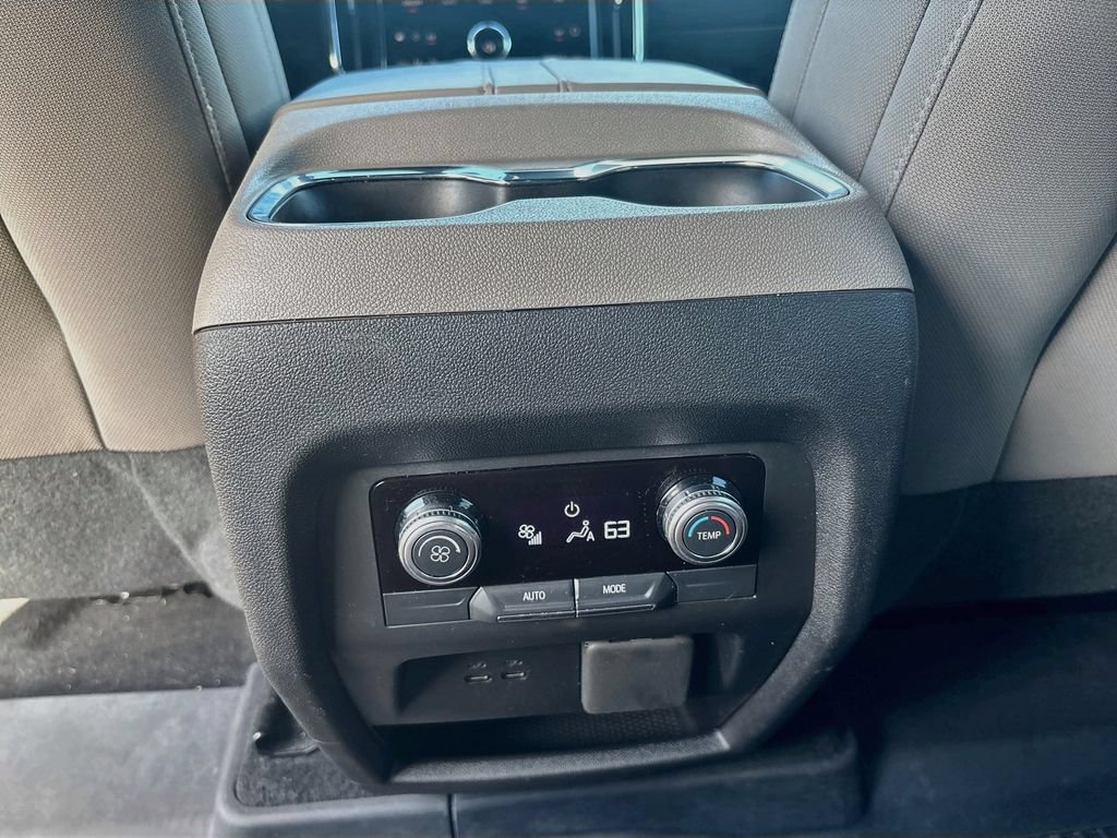 Used 2025 GMC Acadia Elevation w/ LPO, Floor Liner Package FWD image 16