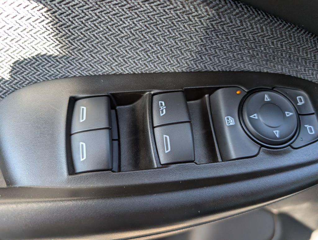 Used 2023 Chevrolet TrailBlazer LT FWD image 11