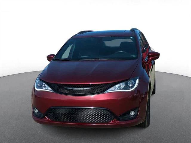 Certified 2019 Chrysler Pacifica Limited w/ S Appearance Package FWD image 3