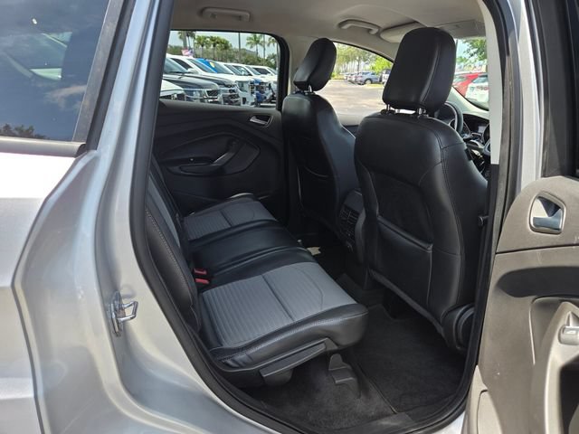 Used 2019 Ford Escape SE FWD image 18