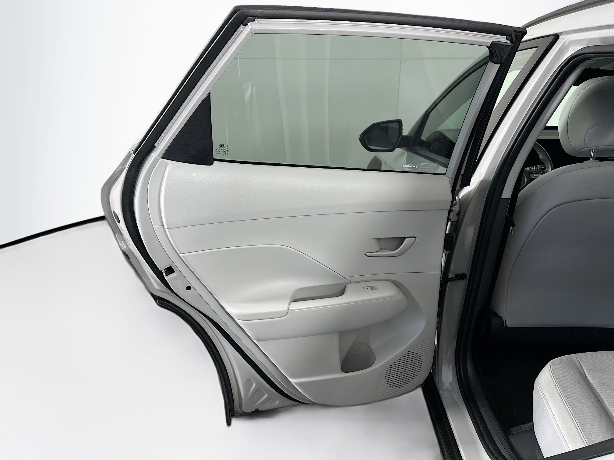 Used 2025 Hyundai Kona SEL image 25