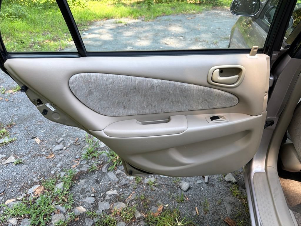 Used 1998 Toyota Corolla FWD image 16