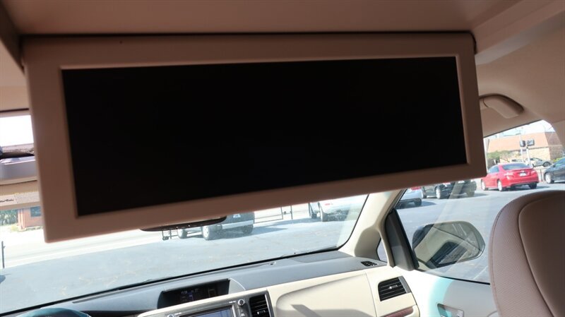 Used 2011 Toyota Sienna XLE w/ Premium Pkg FWD image 36
