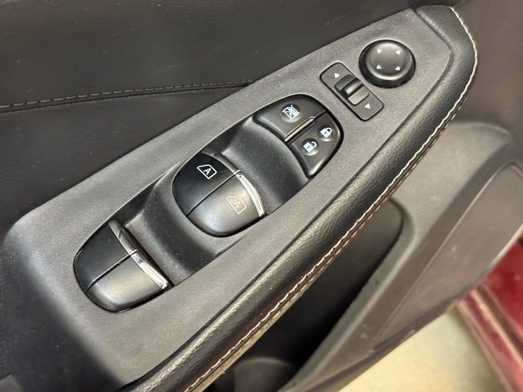 Used 2018 Nissan Maxima 3.5 SV image 9