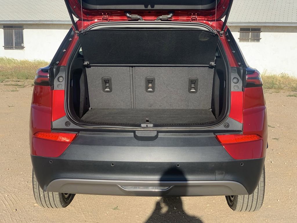 Certified 2022 Chevrolet Bolt EUV LT w/ Comfort Package image 25