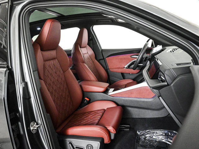Certified 2025 Audi SQ5 Prestige w/ Prestige Package AWD/4WD image 22