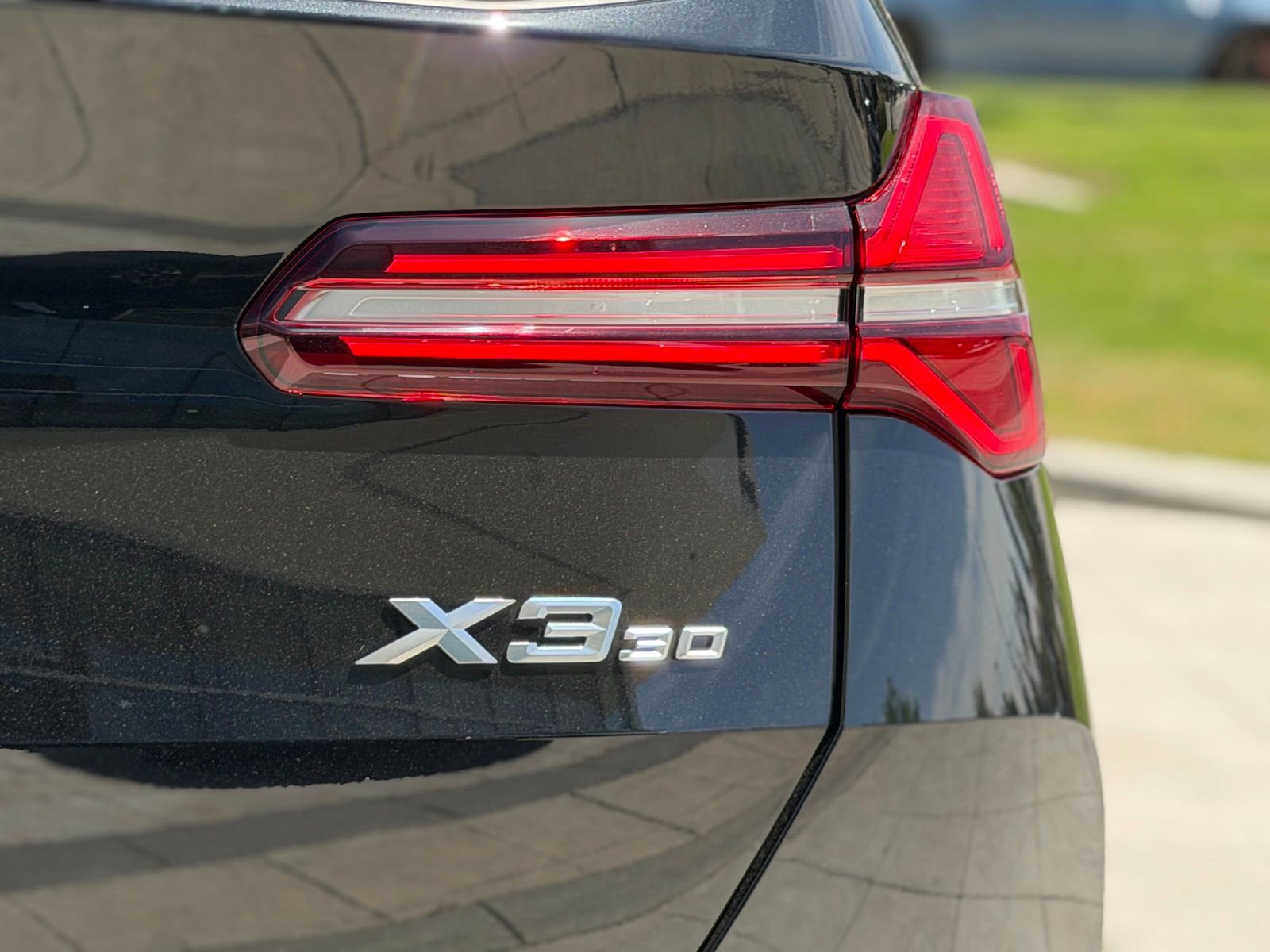 Used 2025 BMW X3 xDrive30i AWD/4WD image 16