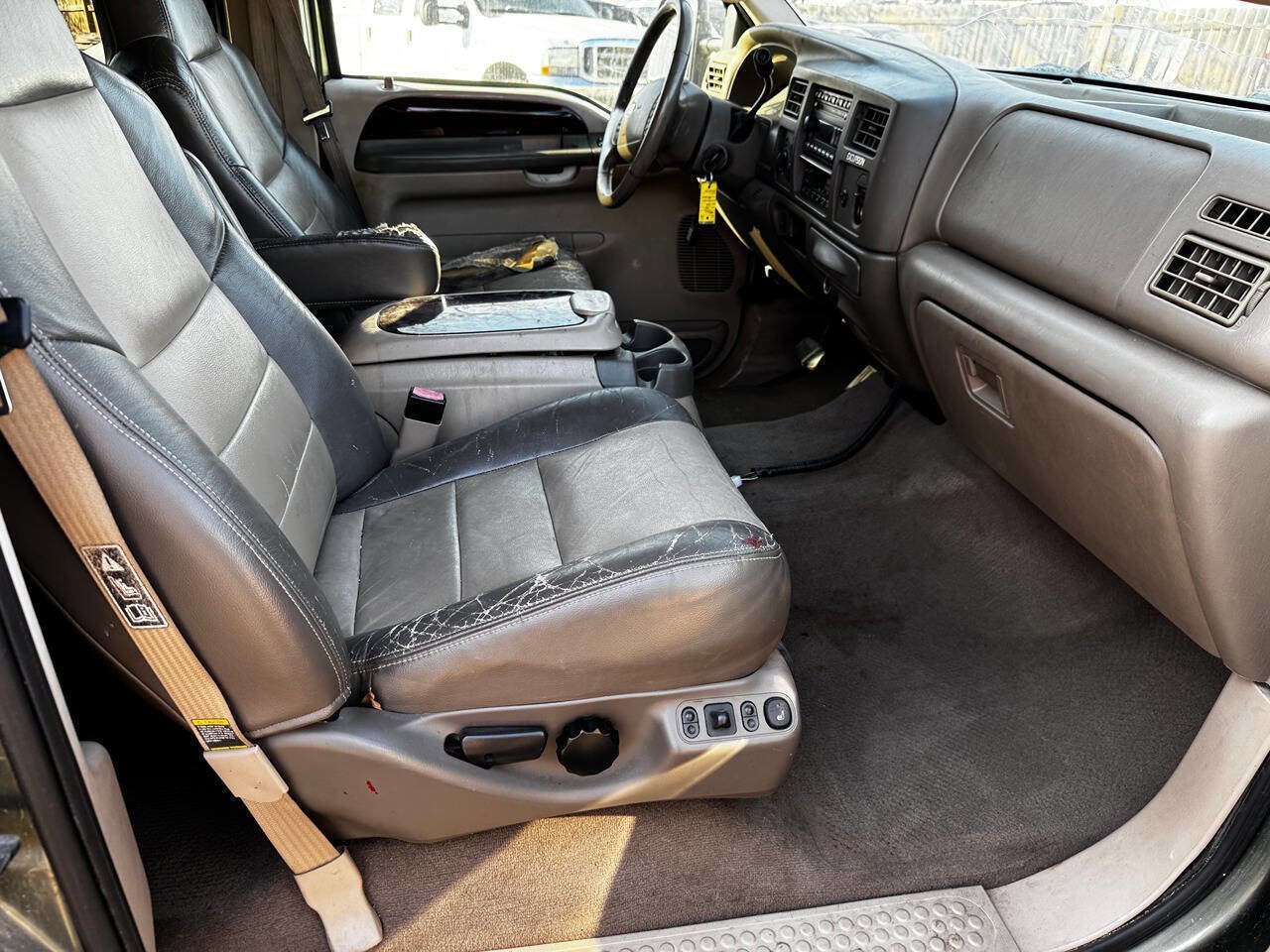Used 2003 Ford Excursion Eddie Bauer image 15